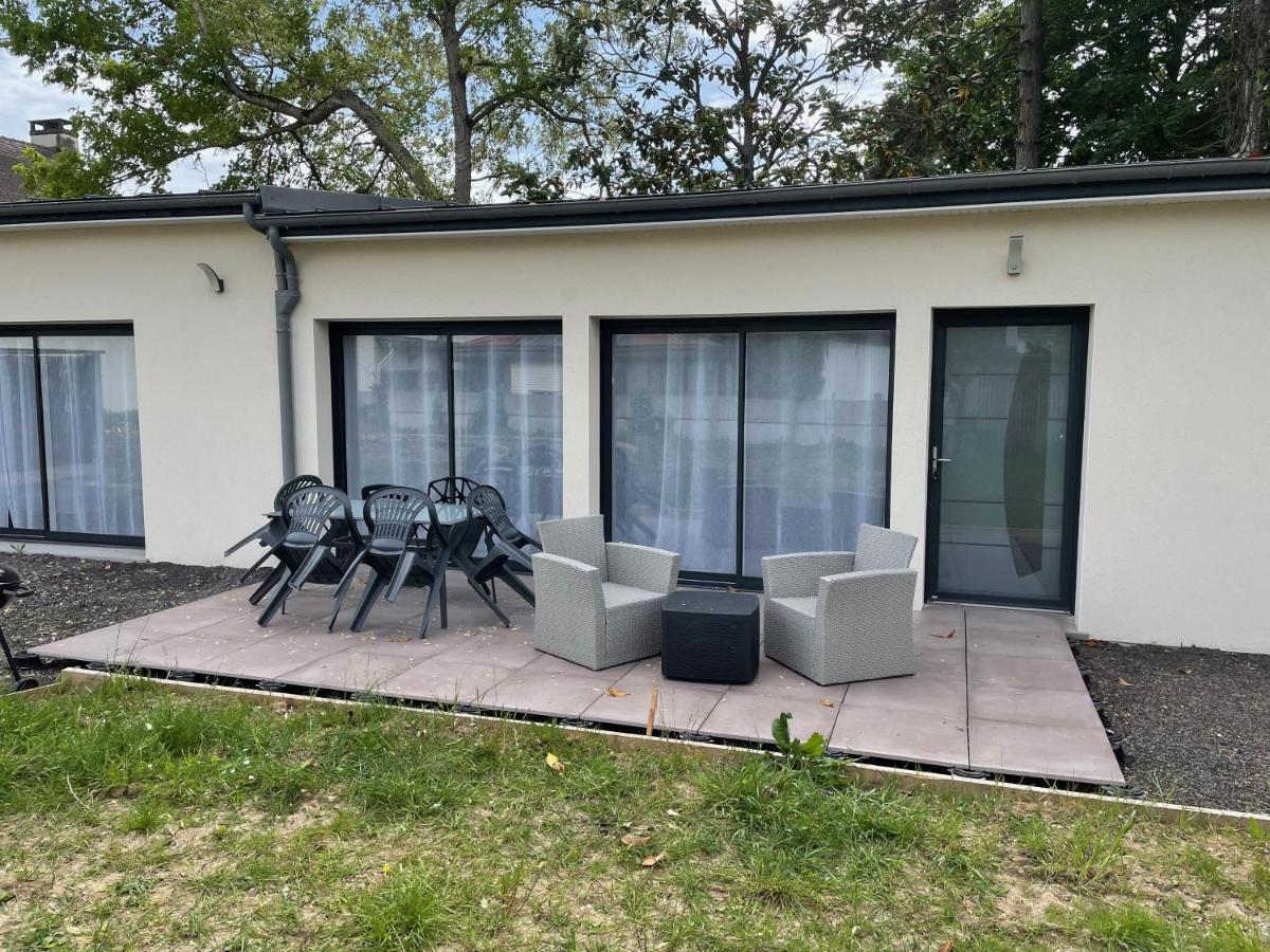 Maison La Capucine Sur Quai De Seine, Wifi, Machine A Laver, Parking Prive Gratuit Vernon  Exterior photo